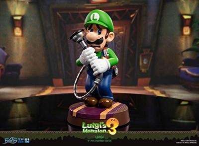 Luigi's Mansion 3: Luigi 9 inch PVC Standard Edition