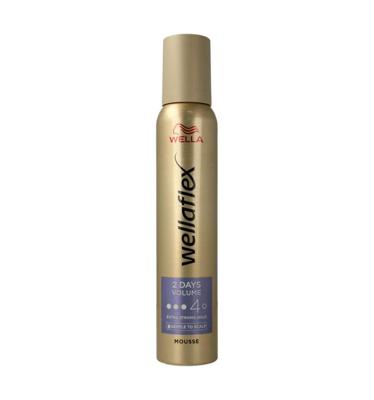 Wella Flex Mousse 2 Days Volume 4 Extra Strong Wella Flex Mousse 2 Days Volume 4 Extra Strong