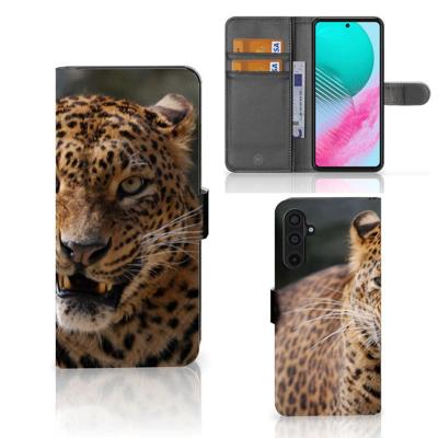 Samsung Galaxy M54 | Telefoonhoesje | Met pasjeshouder | Luipaard