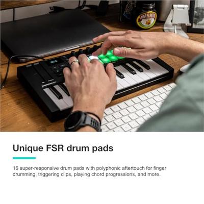 Novation Launchkey Mini 25 MK4 USB/MIDI keyboard - thumbnail