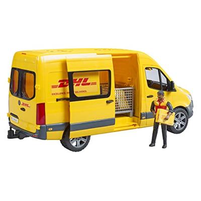 MB Sprinter DHL met chauffeur van Bruder