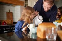 Russell Hobbs 24360-70 Inspire 1.7L waterkoker, snelkook, zichtbaar waterniveau, kalksteenfilter - wit - thumbnail