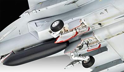 Revell Maverick`s F/A-18E Super Hornet