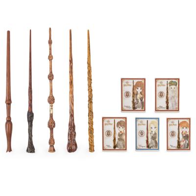 Wizarding World Harry Potter toverstaf met spreukkaart Loena Leeflang - 30 cm