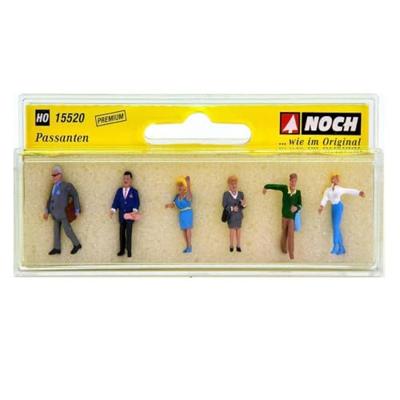 NOCH 15410 H0 Pastoor en misdienaars figuren Geverfd