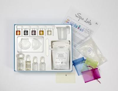 SENTOSPHERE De Candy Kiosk