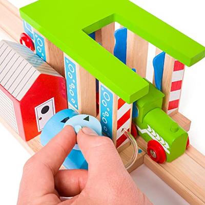 Bigjigs houten rails wasstraat voor treinen Bigjigs houten rails wasstraat voor treinen