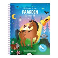 Lantaarn Publishers Speuren naar paarden zoekboek met kartonnen zaklamp - thumbnail
