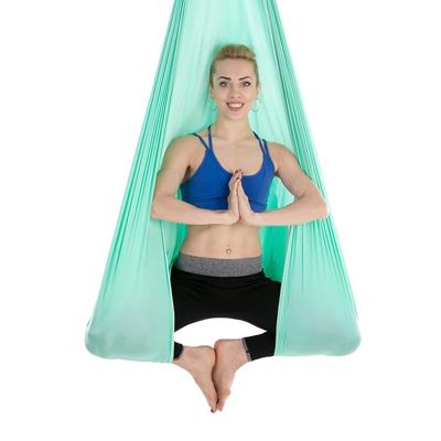 Huishoudelijke hand stand elastisch stretching touw antenne yoga hangmat set (groen licht)
