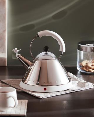 Alessi Waterkoker MG32 - 2000 W - blauw - Micheal Graves - 1.5 liter - MG32 AZ Alessi Waterkoker MG32 - 2000 W - blauw - Micheal Graves - 1.5 liter - MG32 AZ