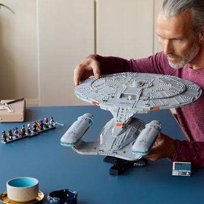 LEGO ICONS 10356 Star Trek: U.S.S. Enterprise NCC-1701-D