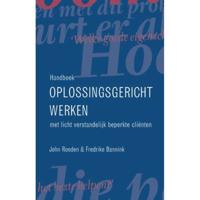 Handboek oplossingsgericht werken met licht verstandelijk beperkte clienten - F. Bannink, J. Roeden - Paperback (9789026518065) - thumbnail