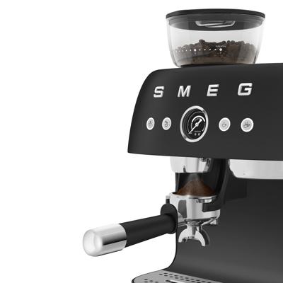 SMEG EGF03BLMEU Handmatige Espressomachine 50's Style - Mat Zwart