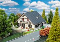 Faller 130640 H0 Saneerde eengezinswoning - thumbnail