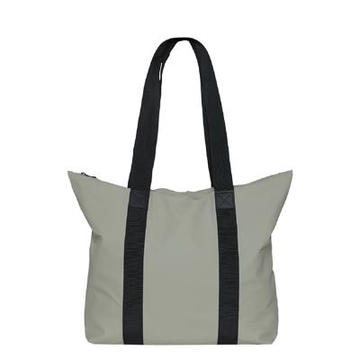 RAINS TOTE BAG RUSH GRIJS RAINS TOTE BAG RUSH GRIJS