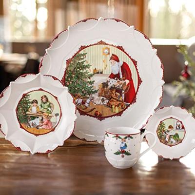 Villeroy & Boch Toy's Fantasy Plat bord groot kerstman en cadeau's
