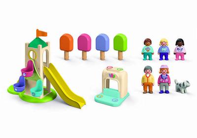 PLAYMOBIL Junior 71703 Speeltuin met gigantische glijbaan Inclusief vijf personages, glijbaan en accessoires - Vanaf 1 jaar