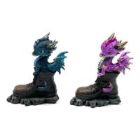 Elements schattige Baby Draak in oude Laars - thumbnail