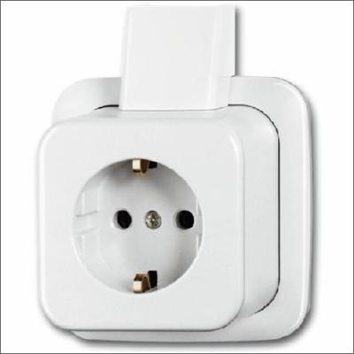 Busch Jaeger opbouw enkel stopcontact met randaarde wit