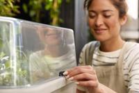 Orto in piedi ELHO Noa - Grigio - L 79 x P 39 x H 94 cm - coltivazione e raccolta - 100% riciclato - thumbnail