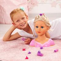 Bayer Styling hoofd Charlene met make-upset - thumbnail