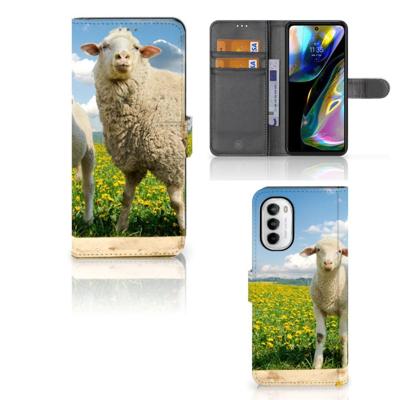 Motorola Moto G52 | Moto G82 | Telefoonhoesje | Met pasjeshouder | Schaap en Lammetje Motorola Moto G52 | Moto G82 | Telefoonhoesje | Met pasjeshouder | Schaap en Lammetje