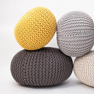 LABEL51 Poef 'Knitted', 70 x 35cm, kleur Naturel LABEL51 Poef 'Knitted', 70 x 35cm, kleur Naturel