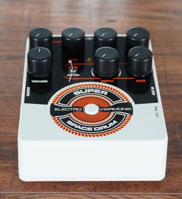 Electro Harmonix Super Space Drum analoge drum synthesizer
