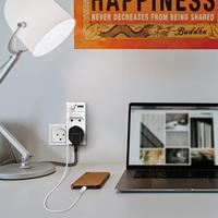 LogiLink PA0276 Contactdoos Met USB-laaduitgang, Aanraakbeveiliging, Overspanningsbeveiliging IP20 Wit - thumbnail