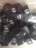 MB zwart/wit 49 voor op kledinghanger - thumbnail