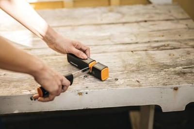 Outdoor mes 21 cm - Fiskars - thumbnail