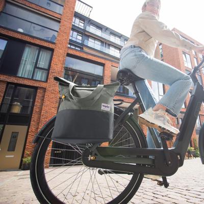 Urbanproof Urban proof shopper tas 20l gerecycled groen/grijs