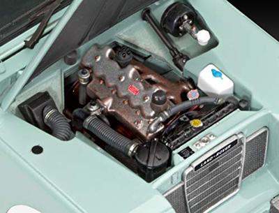 Revell 1/24 Land Rover Series III LWB Geschenkset