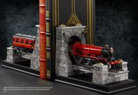 Noble Collection Harry Potter: Hogwarts Express Bookend Set decoratie - thumbnail