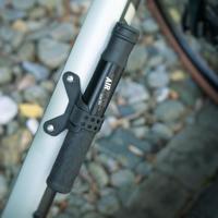 SKS minipomp airflex explorer clik tec 205mm 5bar zw/zilver - thumbnail