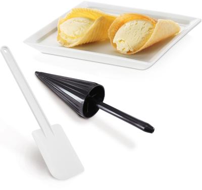 Trisa Bricelet Classique Wafelijzer Anti-aanbaklaag, Inklapbaar, Controlelampje, Traploze temperatuurregeling Wit