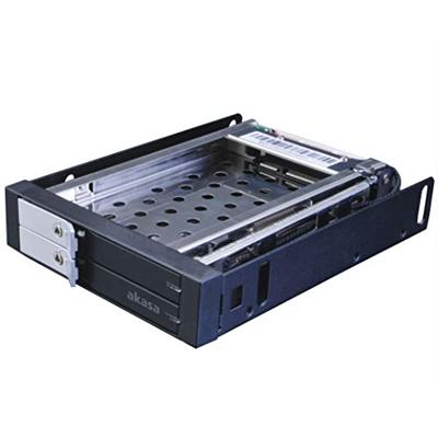 Akasa AK-IEN-03 drive bay panel