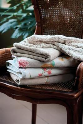 Pip Studio Pip Studio Douchelaken Les Fleurs Khaki 70x140