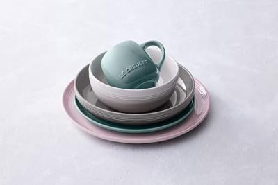LE CREUSET - San Francisco - Diep bord Coupe 22cm Meringue LE CREUSET - San Francisco - Diep bord Coupe 22cm Meringue