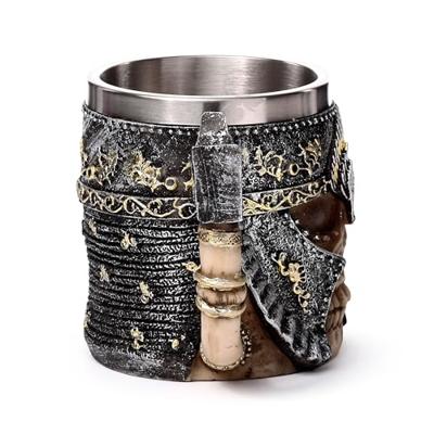 Bijl Handvat Gewapende Schedel Decoratieve Kroes