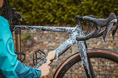 Schwalbe bike soap kit starterkit borstel en bio zeep