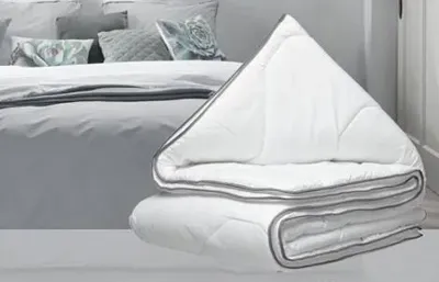 Premium 4 Seizoenen Dekbed - 140 x 200 cm Premium 4 Seizoenen Dekbed - 140 x 200 cm