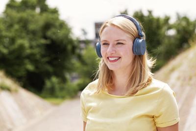 Trust Mobile Tones On-Ear Draadloze Bluetooth Koptelefoon, Wireless Headphones (25 uur Speeltijd, 40mm Drivers, Opvouwbaar, Ingebouwde Microfoon) Blauw
