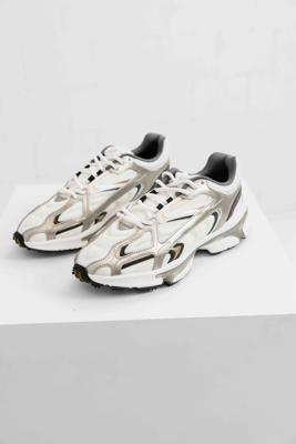 Lacoste L003 2K24 Sneakers Heren Wit/Zilver - Maat 42.5 - Kleur: ZilverWit | Soccerfanshop Lacoste L003 2K24 Sneakers Heren Wit/Zilver - Maat 42.5 - Kleur: ZilverWit | Soccerfanshop