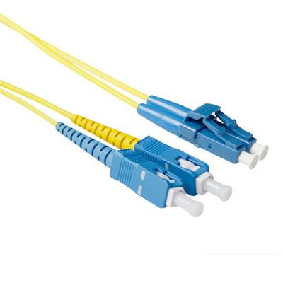 ACT 25 meter LSZH Singlemode 9/125 OS2 short boot glasvezel patchkabel duplex met LC en SC connector