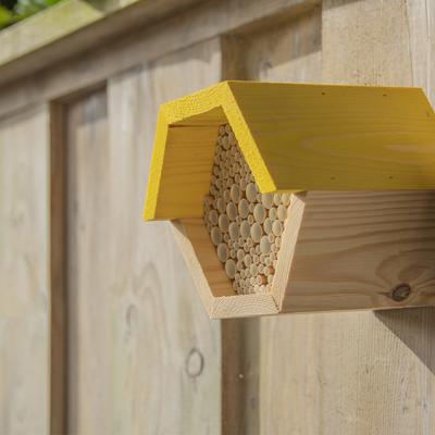 Bijenhuis zeshoekig Bijenhuis zeshoekig