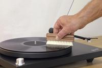 Audio Dynavox - platenborstel geitenhaar ZB110 sapeli hout - thumbnail