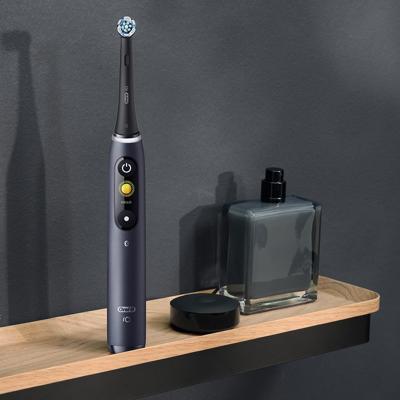 Oral-B Braun Oral-B iO Series 8 Limited Edition 4210201363095 Elektrische tandenborstel Zwart