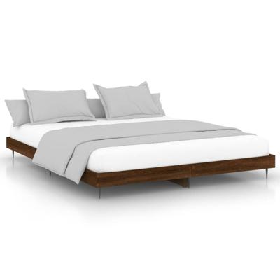 Bedframe zonder matras 200x200 cm spaanplaat bruin eikenkleurig