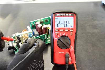 Benning MM 2-1 Multimeter Digitaal CAT III 600 V, CAT IV 300 V Weergave (counts): 6000